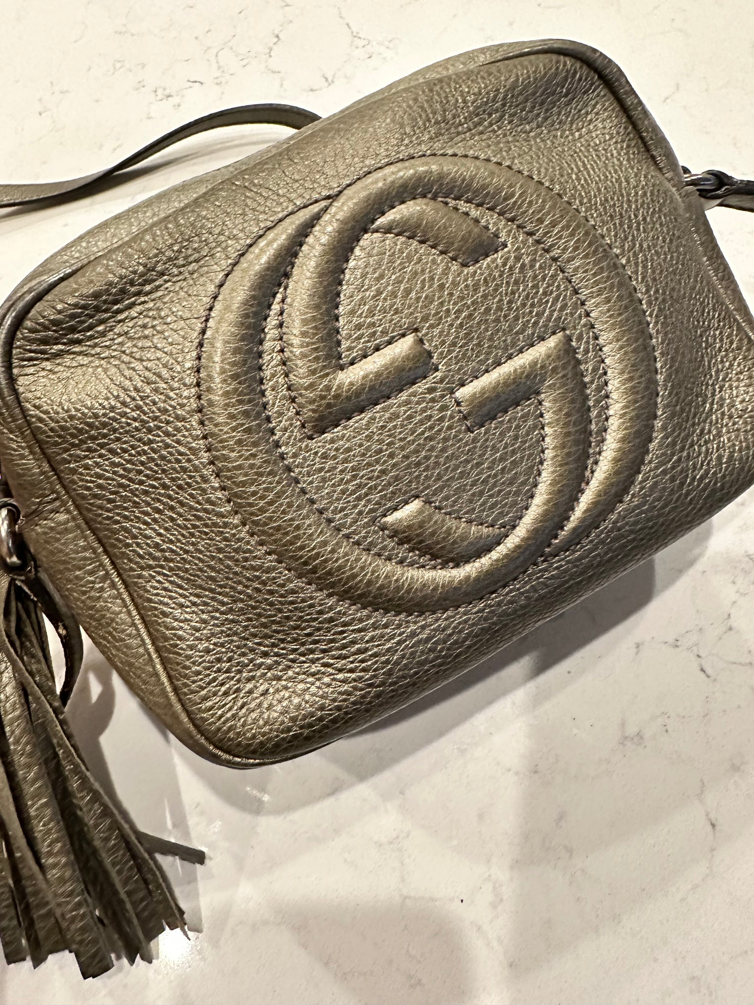 Gucci Metallic Gold Leather Soho Disco Crossbody Bag