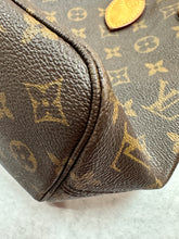 Authentic Louis Vuitton Monogram Neverfull PM