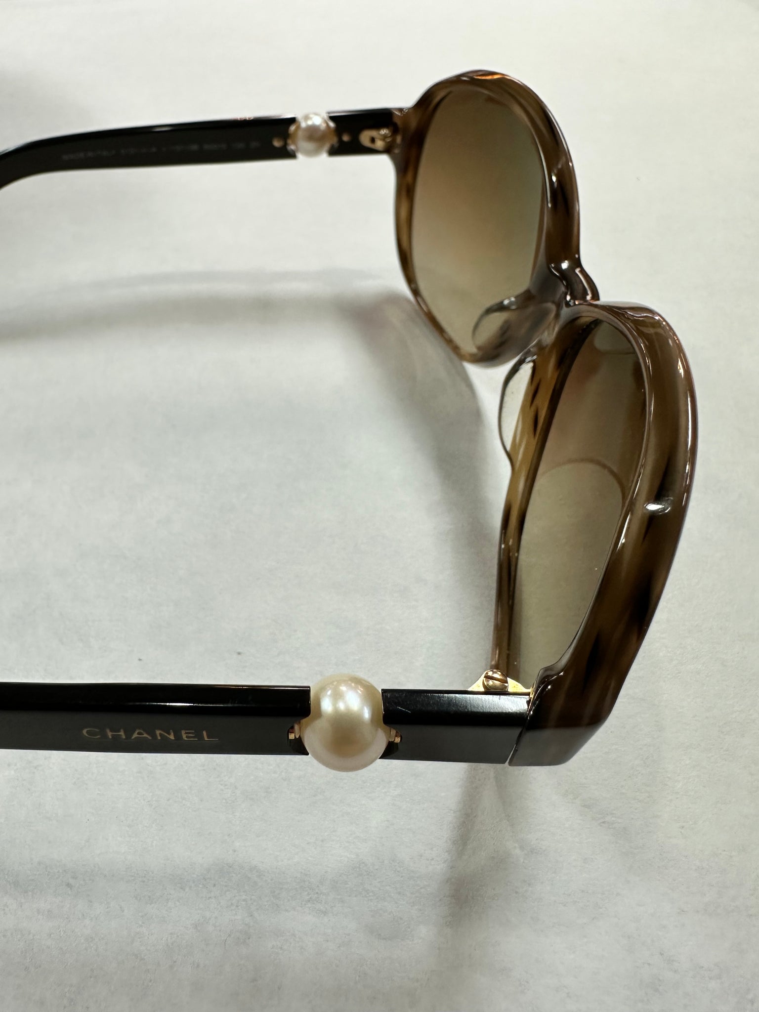 Pearl chanel best sale sunglasses