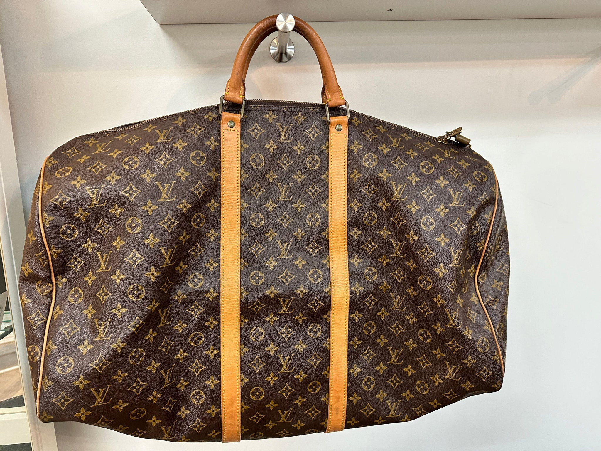 Louis vuitton keepall sales 60 carry on