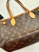 Authentic Louis Vuitton Monogram Neverfull PM