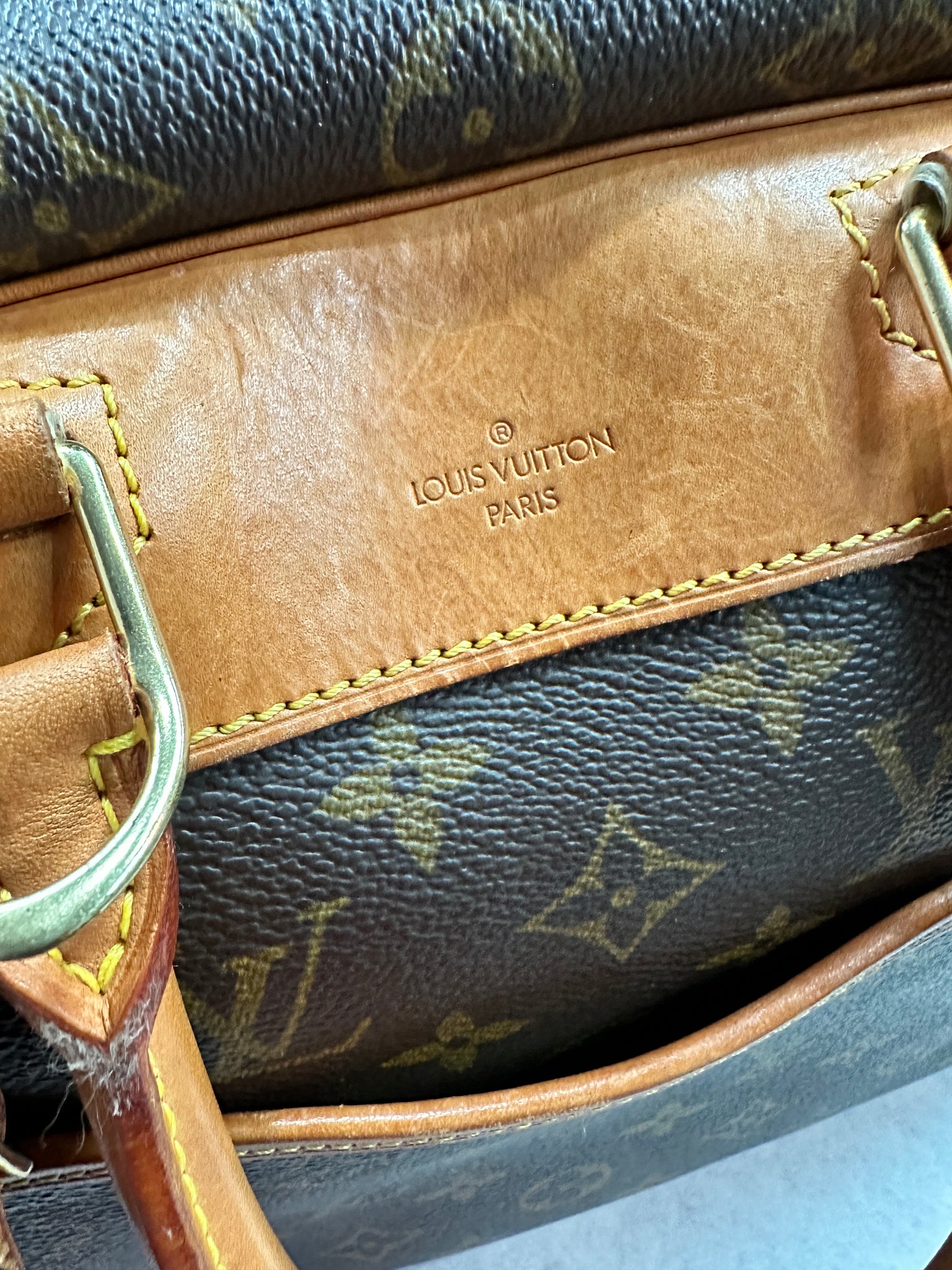 Authentic Louis Vuitton Monogram Deauville Vanity Bag Handbag Toiletry –  Relics to Rhinestones