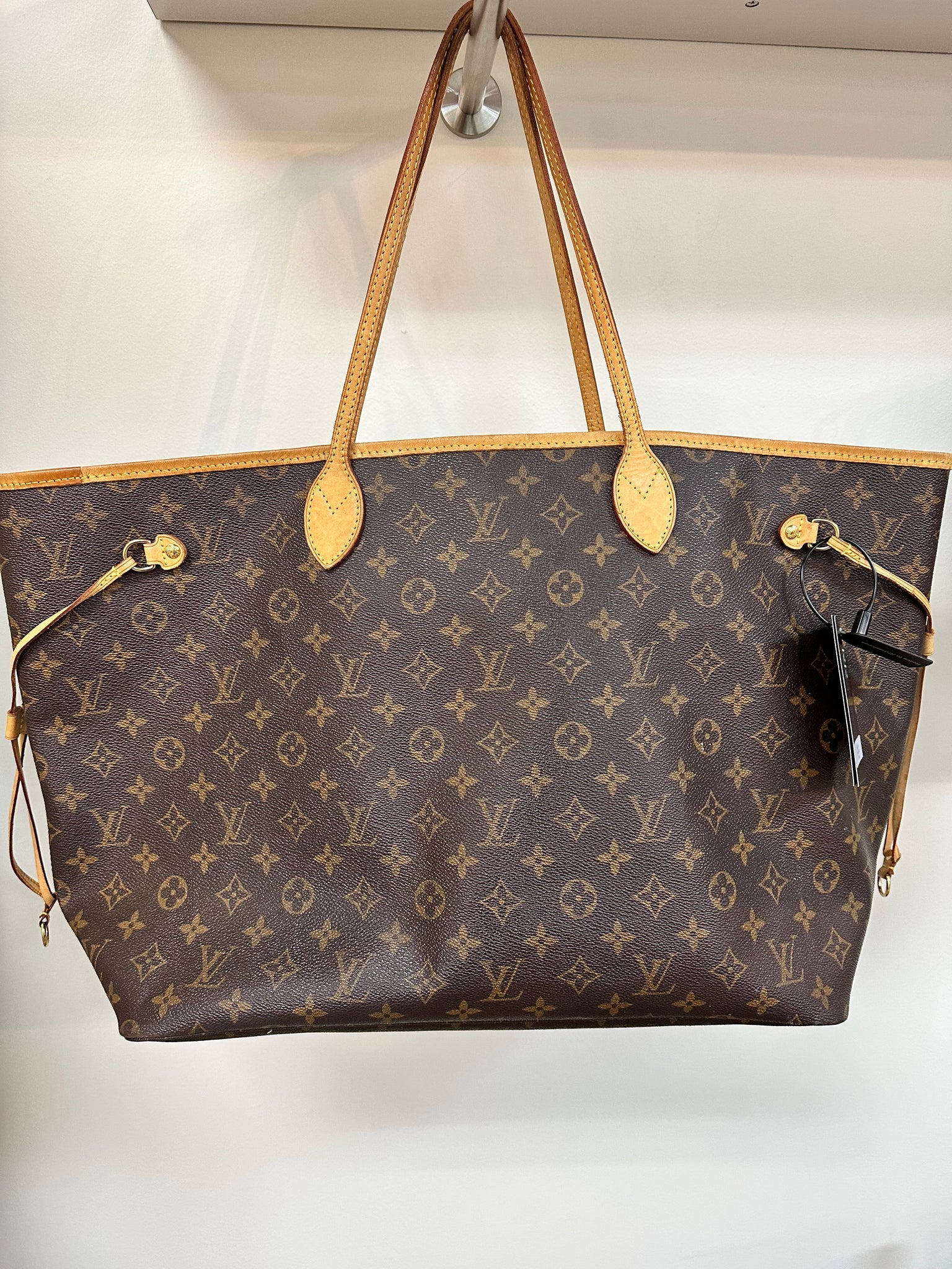 Louis Vuitton, Bags, Authentic Monogram Neverfull Mm