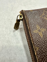 Authentic Louis Vuitton Monogram Key Pouch