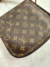 Authentic Louis Vuitton Saint Cloud Shoulder/Crossbody Bag