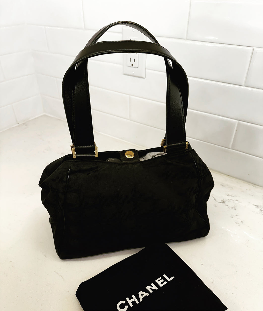 Chanel Pre-Owned Clasp shoulder bag - Gold