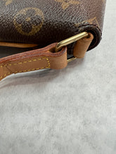 Authentic Louis Vuitton Musette Tango Crossbody Bag