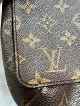Authentic Louis Vuitton Musette Tango Crossbody Bag