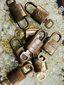 Louis Vuitton Brass Lock and Key Set - Gold Bag Accessories, Accessories -  LOU777691