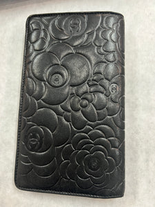Authentic Chanel Camelia Wallet w/Box