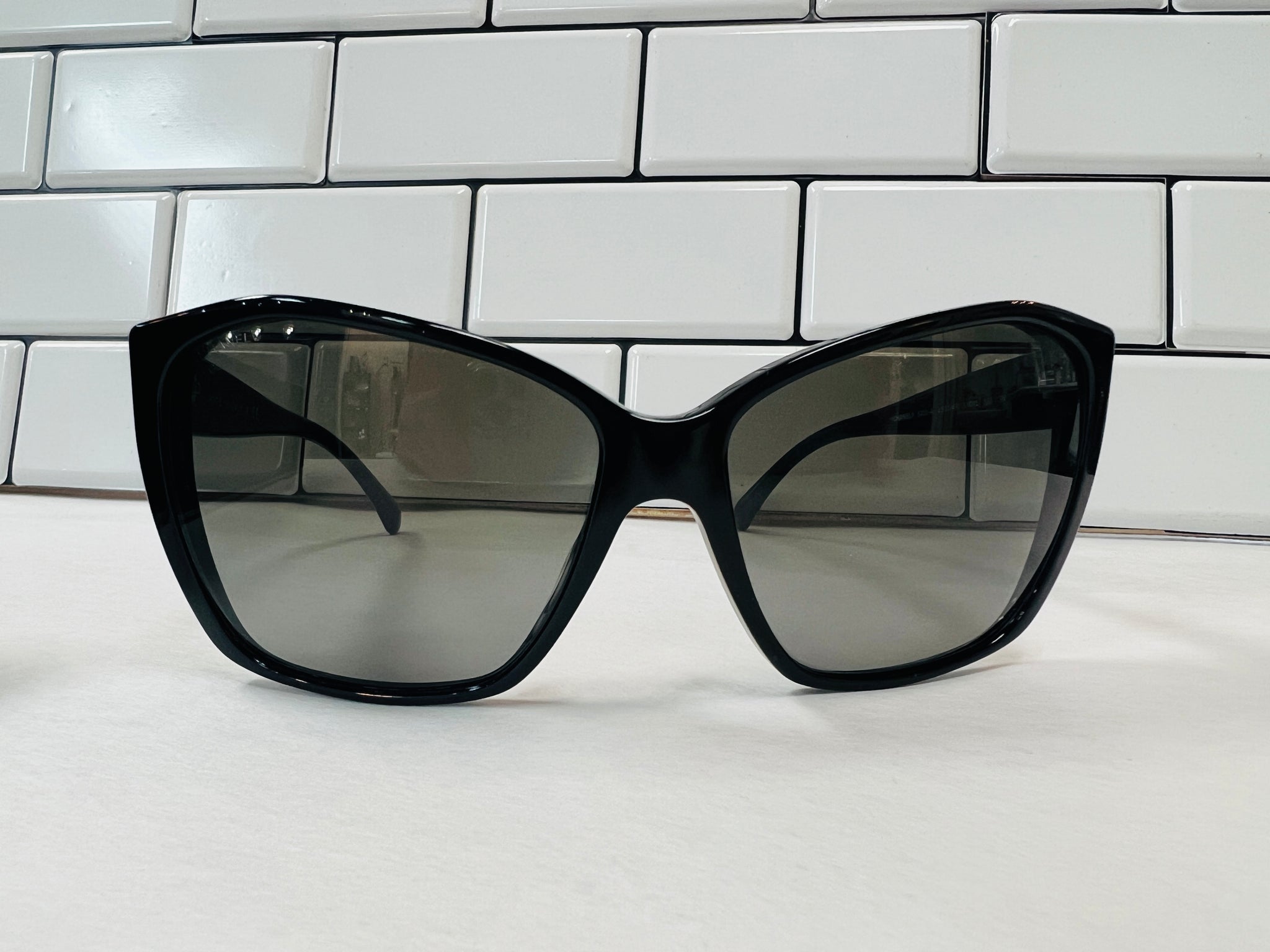 Authentic chanel sunglasses deals