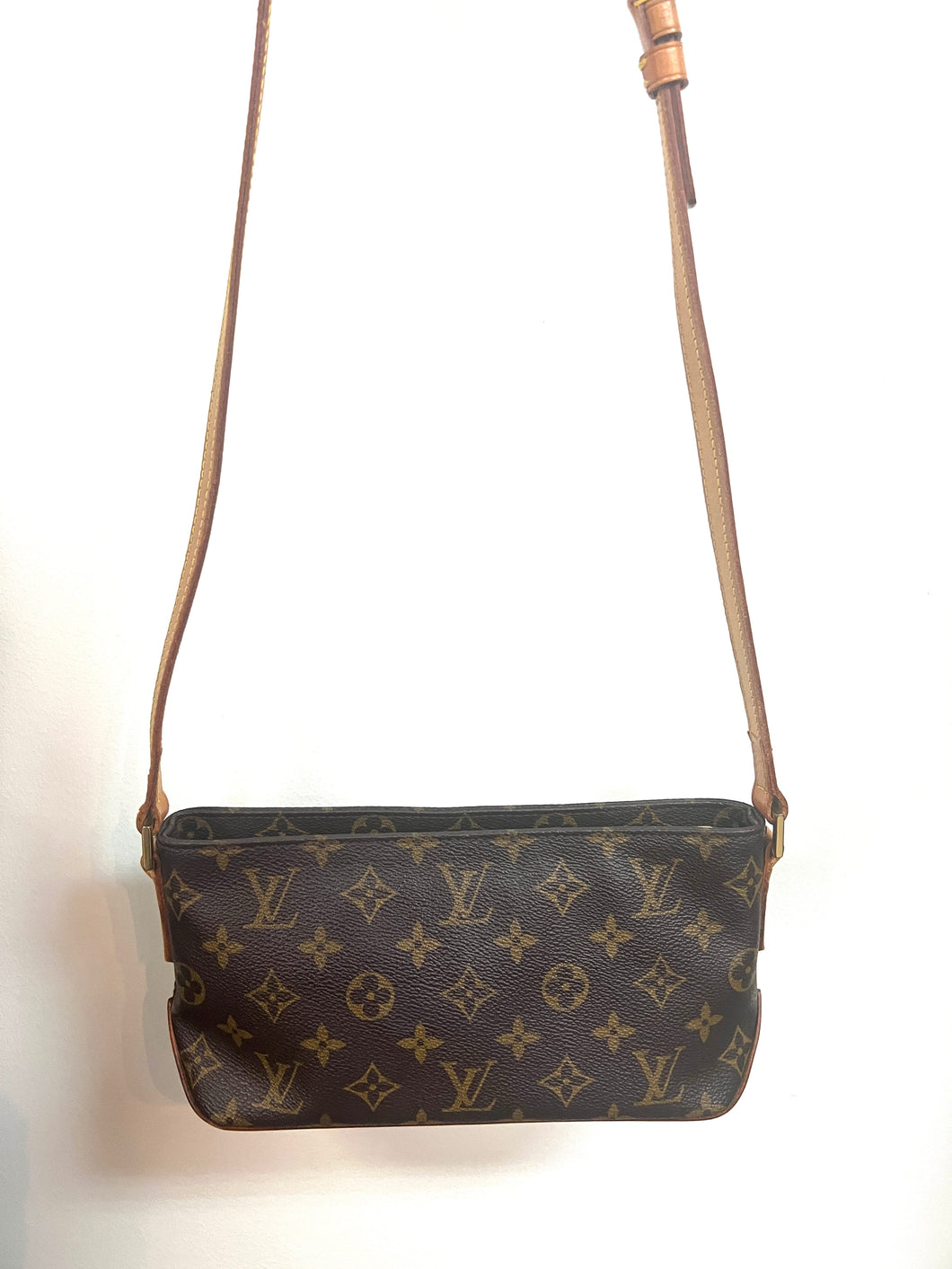 LOUIS VUITTON Monogram Canvas Trotteur Crossbody Bag