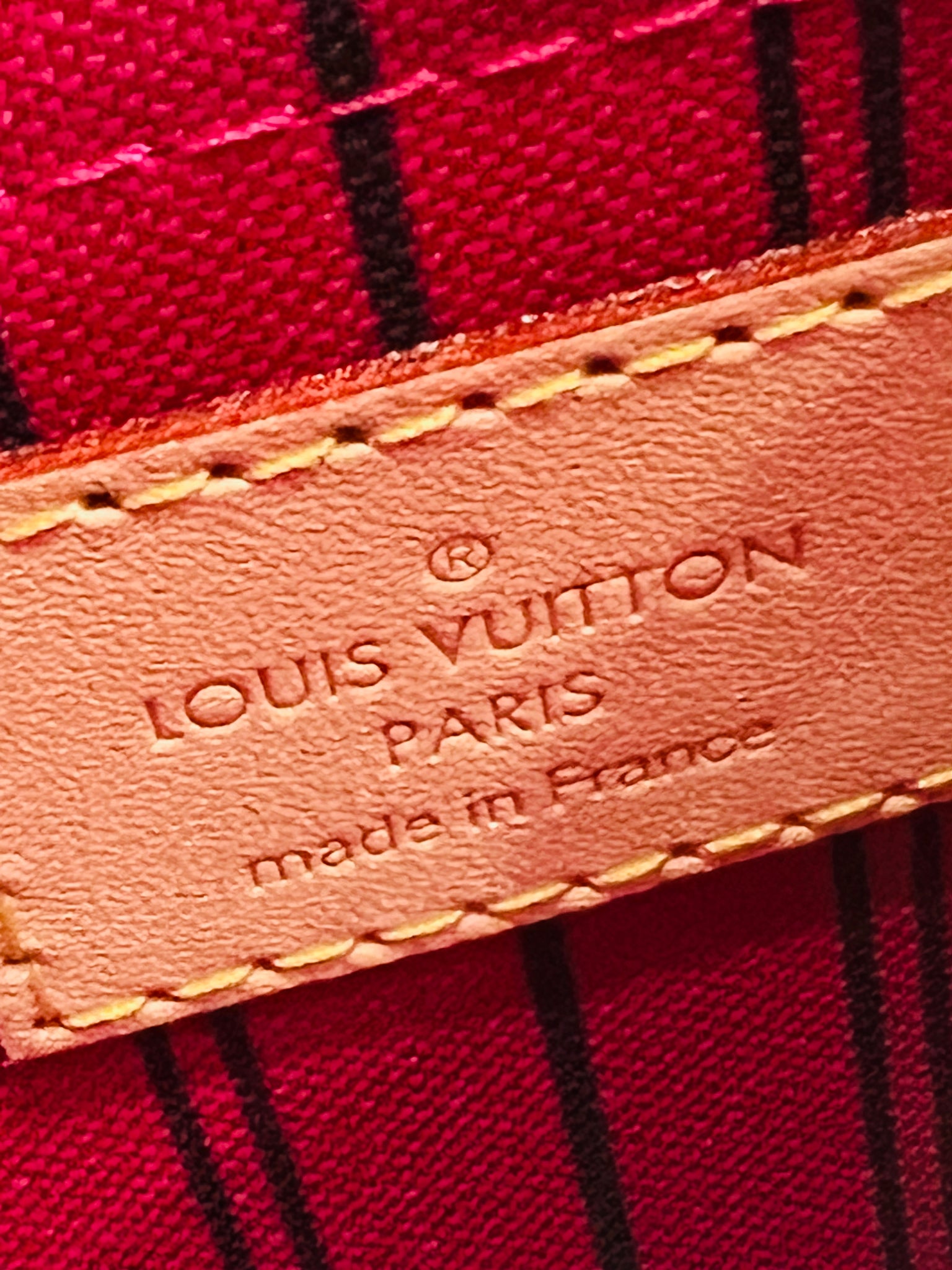 Louis Vuitton Damier Ebene Neverfull Pouch