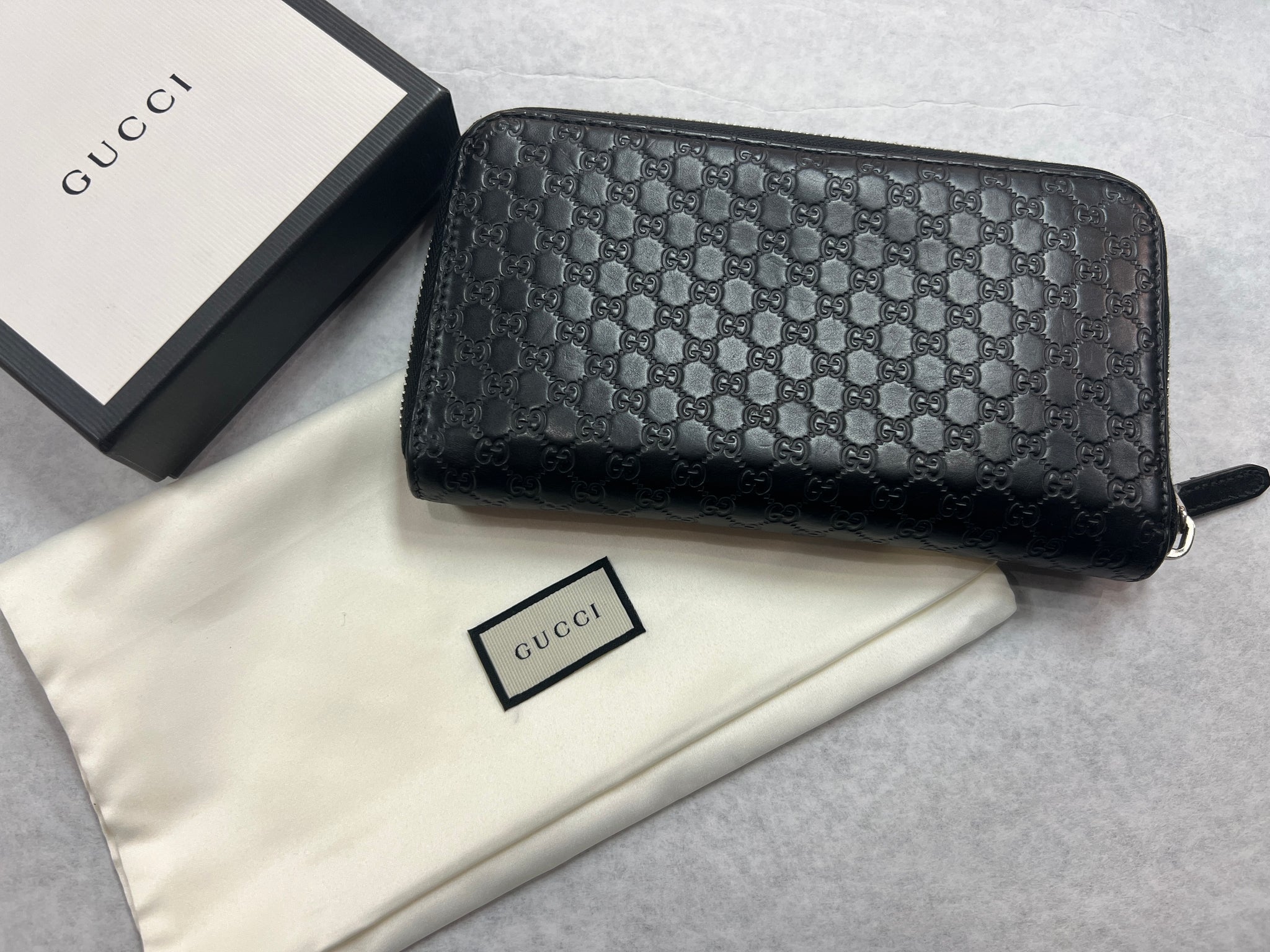 Authentic Gucci Micro GG Black Leather Zip Around Wallet w/Box