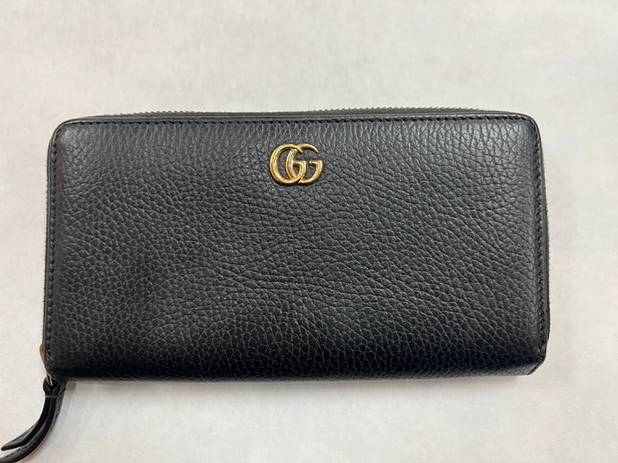 Authentic Gucci Black Leather Zippy Wallet