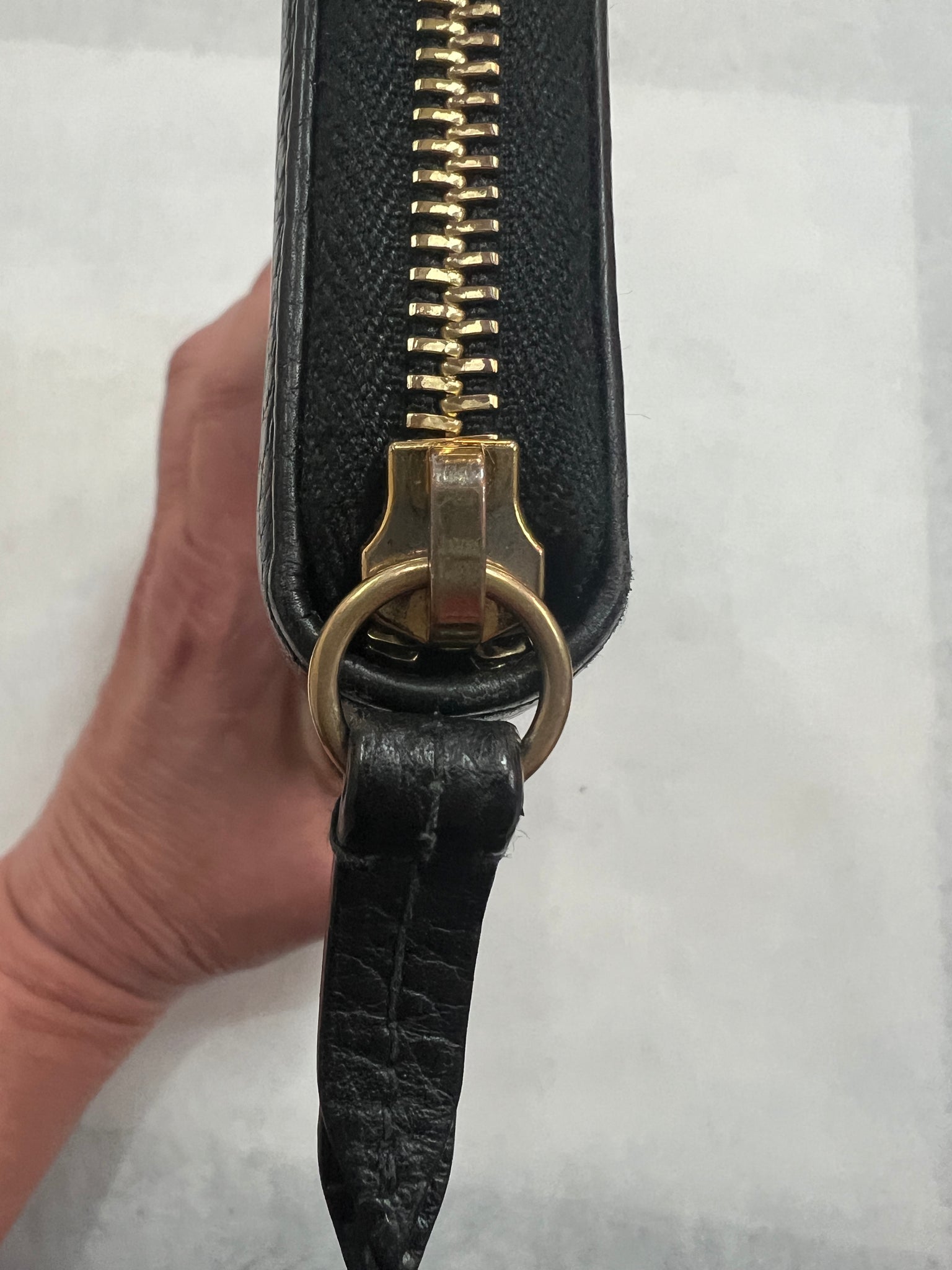 Authentic Gucci Black Leather Zip Around Wallet – Relics to Rhinestones