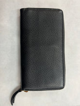 100 percent authentic Black leather GUCCI WALLET