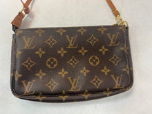 Authentic Louis Vuitton Pochette Accessory
