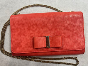 Authentic CHLOE Brand Crossbody/Wallet on Chain