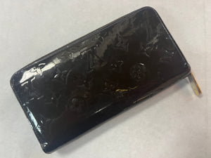 Authentic Louis Vuitton Monogram Vernis Zippy Wallet