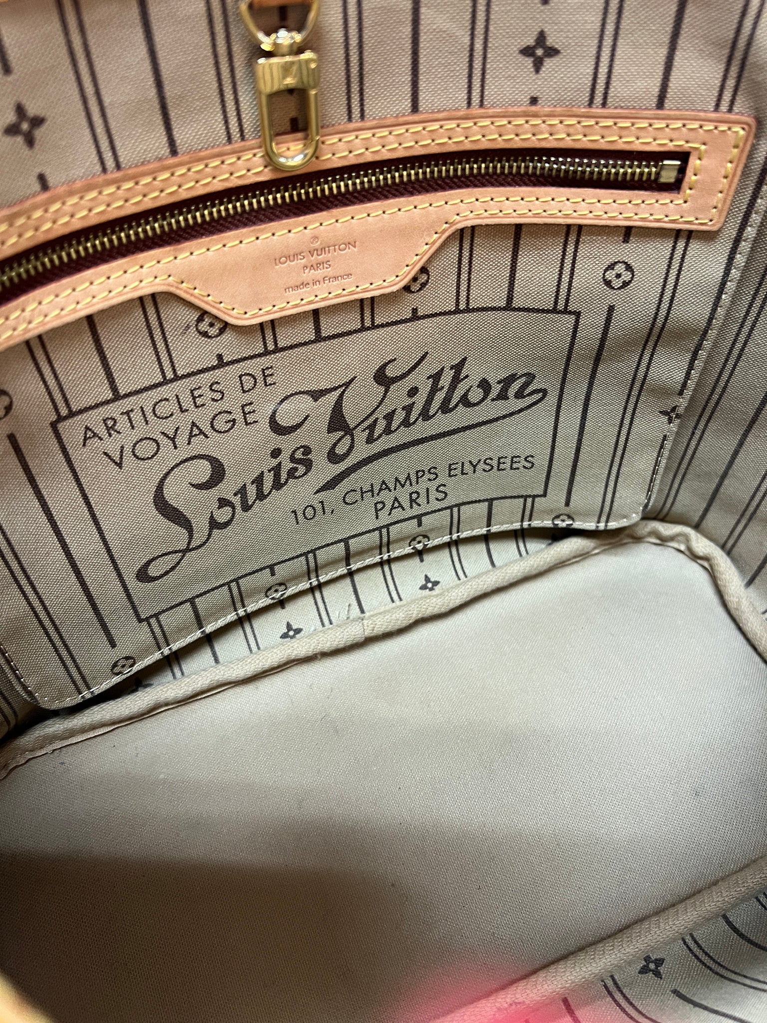 Louis Vuitton, Bags, Authentic Monogram Neverfull Mm