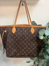 Authentic Louis Vuitton Neverfull MM
