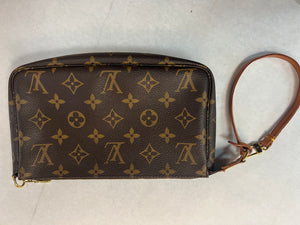 Authentic Louis Vuitton Pochette Accessory