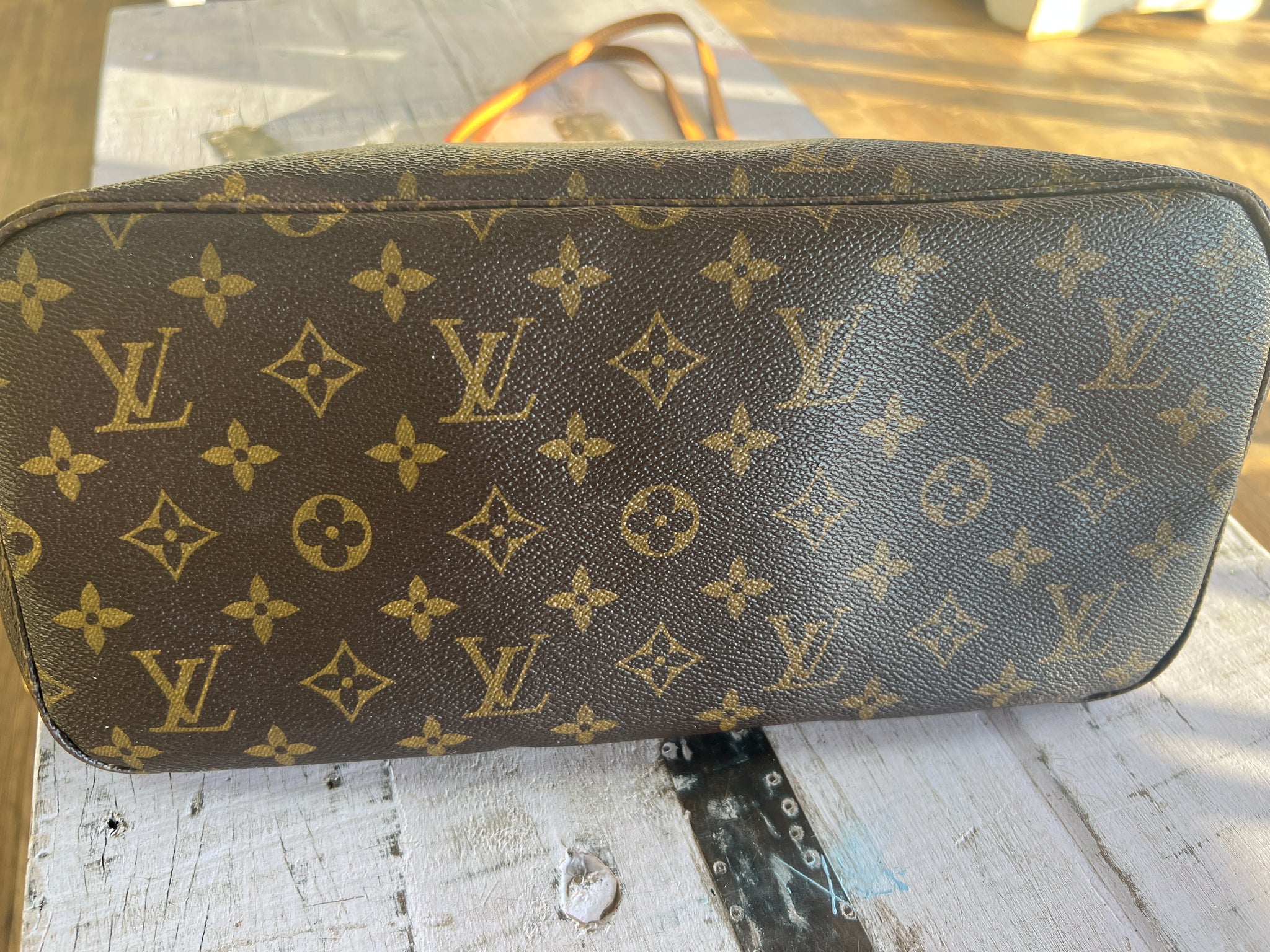 AUTHENTIC Limited Edition Louis Vuitton Neverfull Monogram Ramages MM –  Jj's Closet, LLC