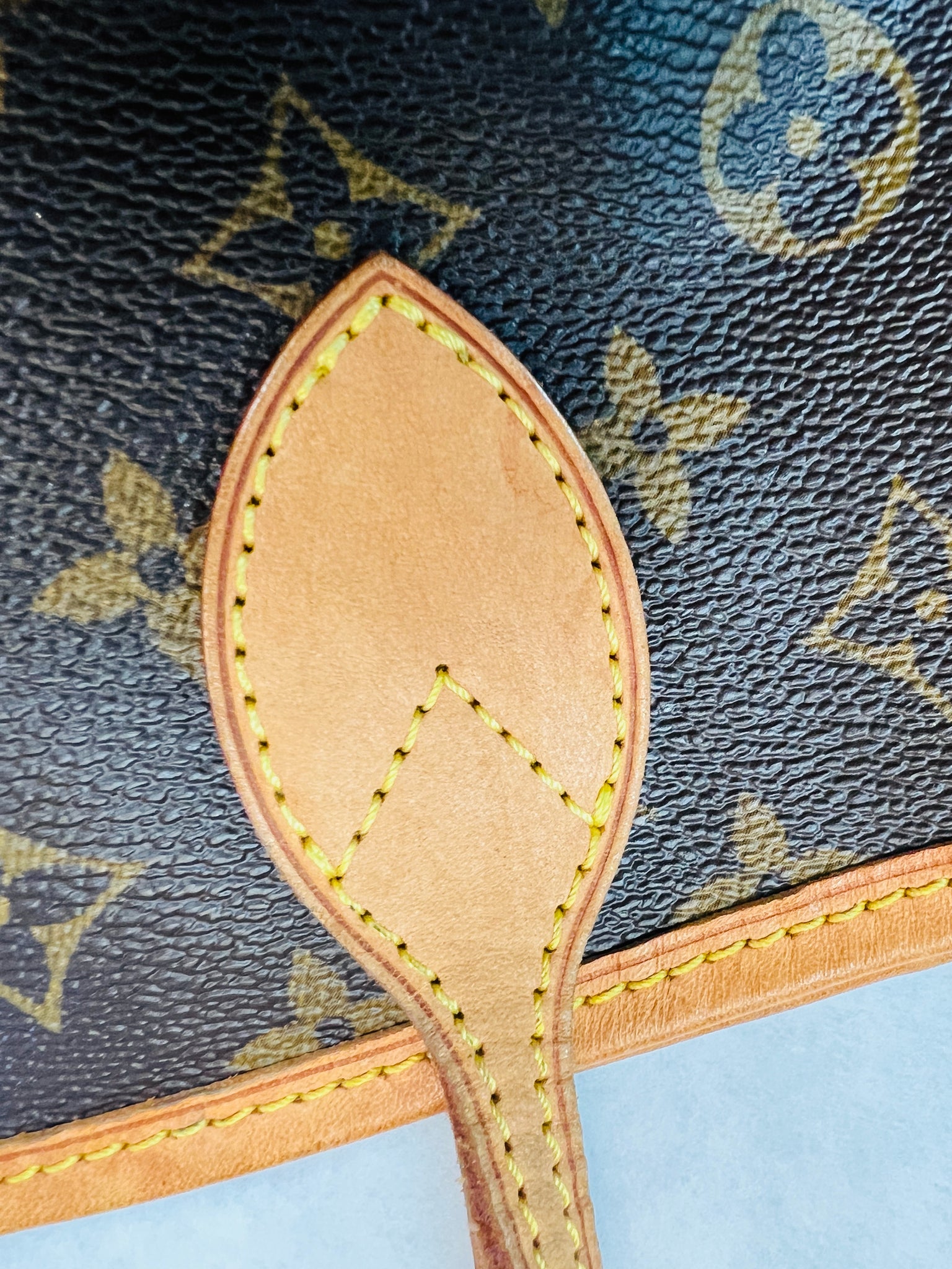 Louis Vuitton Neverfull Pm monogram canvas – JOY'S CLASSY COLLECTION