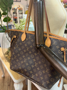 louis vuitton neverfull with strap