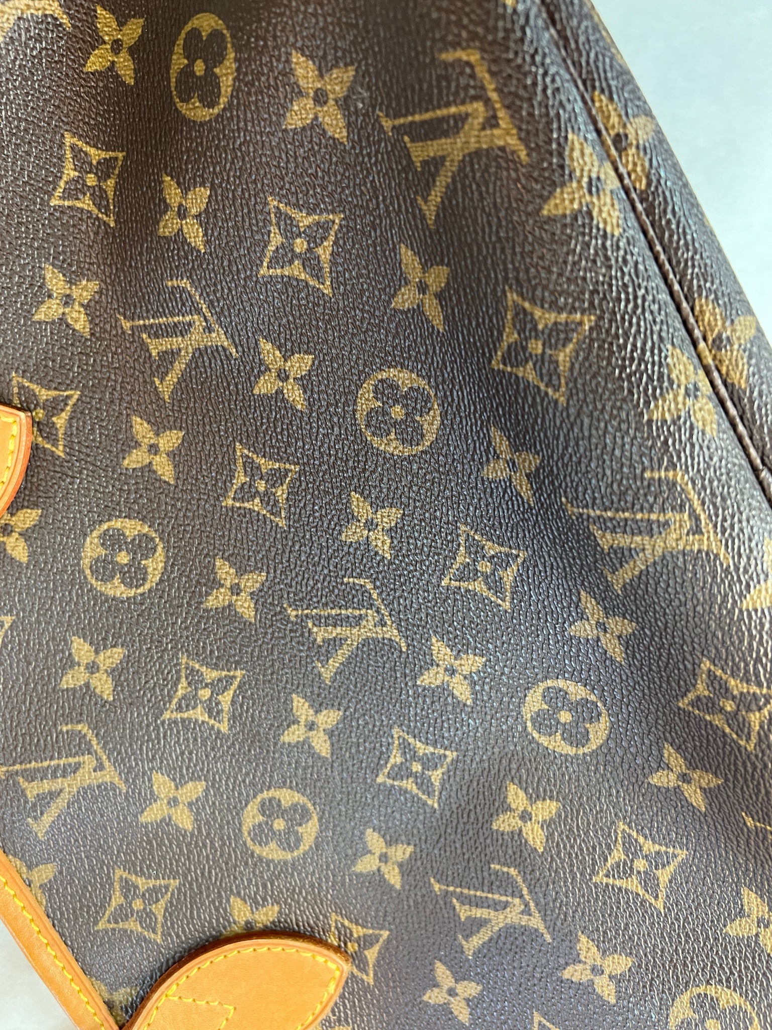 Authentic Louis Vuitton Monogram Neverfull MM – Relics to Rhinestones