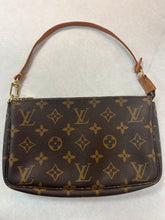 Authentic Louis Vuitton Pochette Accessory