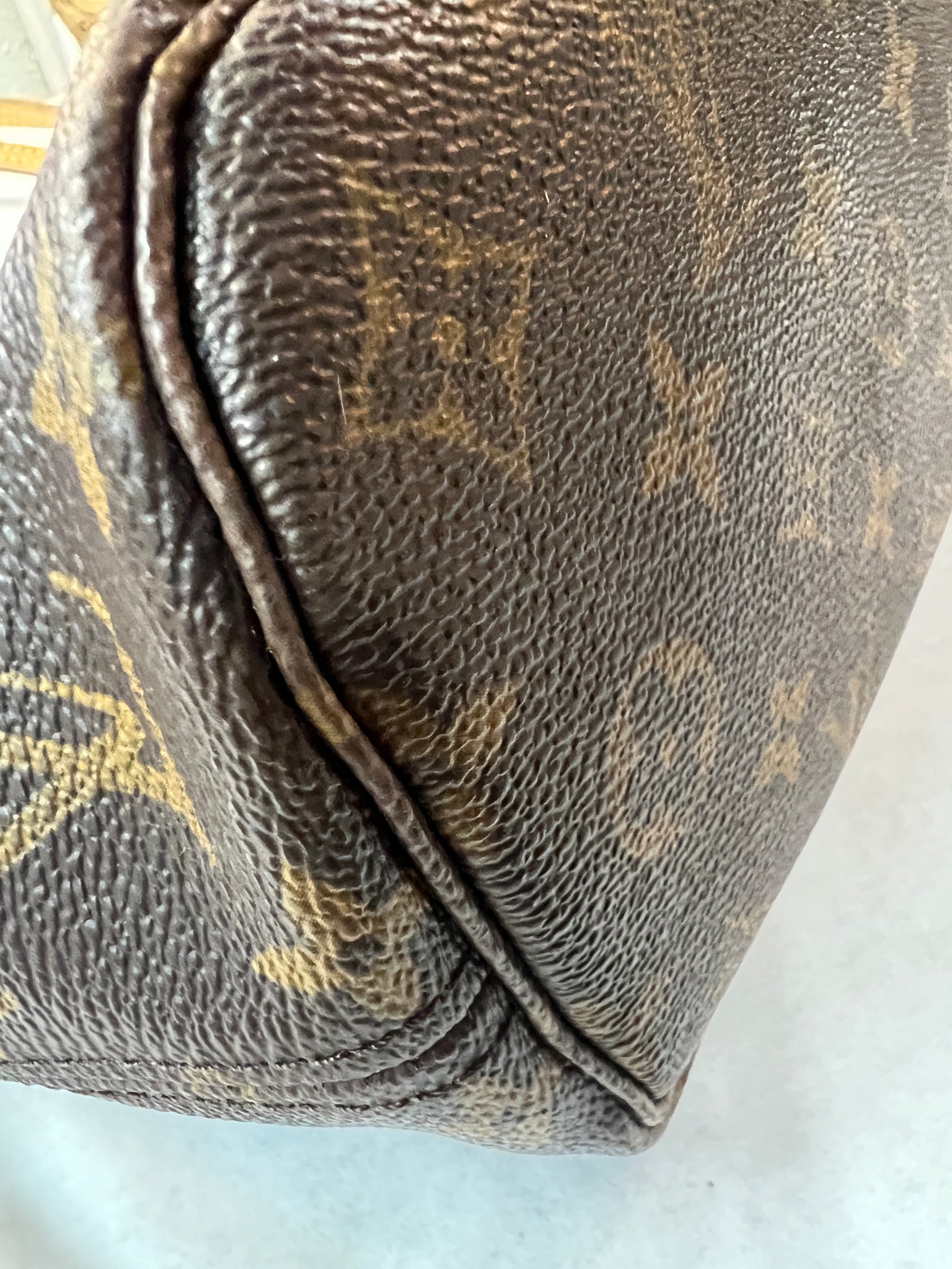 Authentic Louis Vuitton PM Neverfull Pouch – Relics to Rhinestones